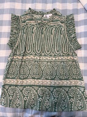 DR2 Green Paisley Ruffle Sleeve Blouse